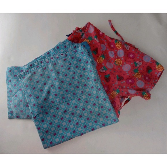 Carol's Scrubs, The Scrubs Co Tops - Lot of 2 Carol's Scrubs, The Scrubs Co Women's Size Large V-Neck Top